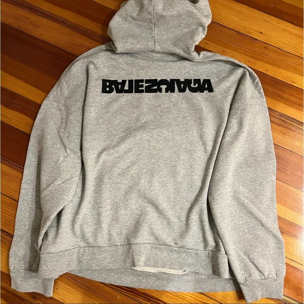Balenciaga Wide Fit Hoodie w Embroidered back NWT - Picture 5 of 11